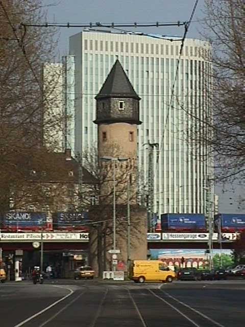 Das Wahrzeichen unseres Stadtteils soll in neuem Glanz erstrahlen!.
